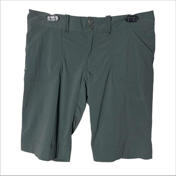 Arc’teryx Women’s Size 8 Hiking Shorts Green Nylon Stretch Outdoor Gorpcore - Picture 1 of 6